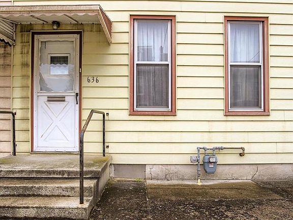 2nd image of 636 Walnut St
