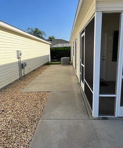 2569 Carrington Ct — Photo 4