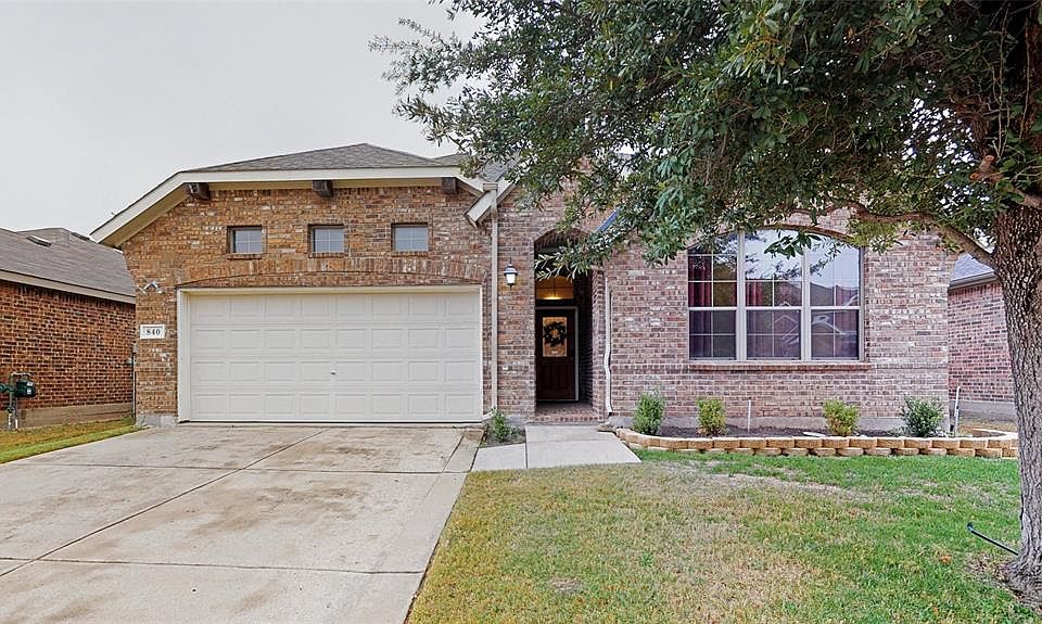 1st image of 840 Lake Forest Trl