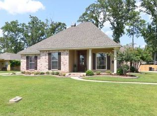 1879 Sparrow Rdg, Haughton, LA 71037