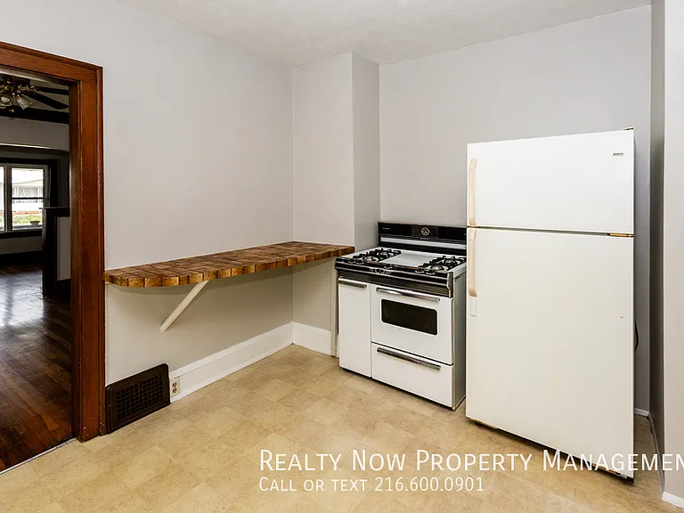 3765 W 134th St #1 — Photo 12
