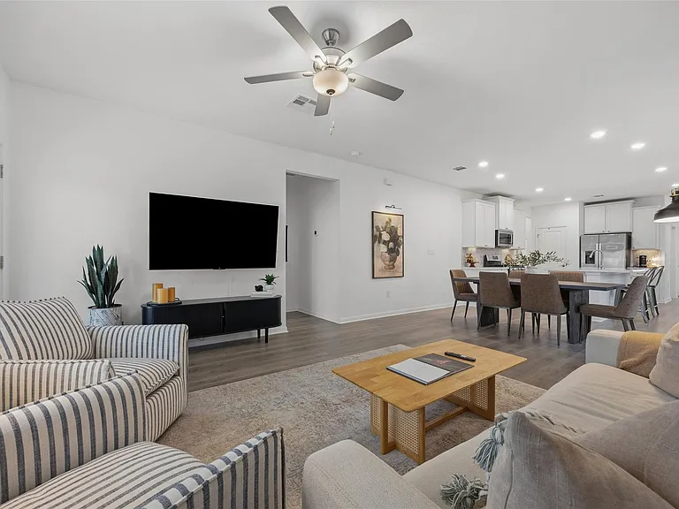858 Papaya Dr — Photo 18