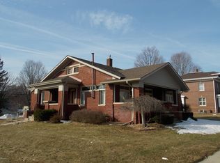 120 E Main St, Edmore, MI 48829