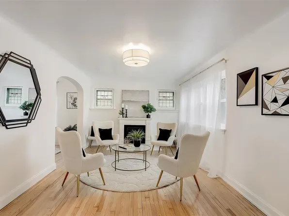 4536 Bessie Ave, Saint Louis, MO 63115