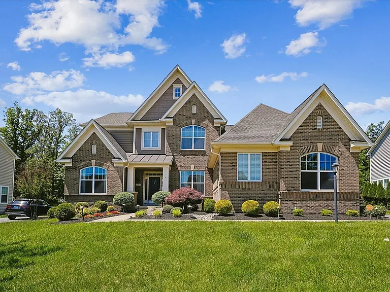23847 Grayhaven Pl — Photo 1
