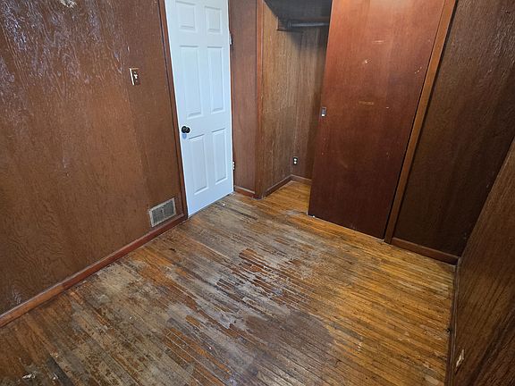 4th image of 118 Olympic Ave #118