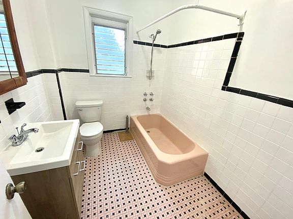 5th image of 23-13 38th St #2L