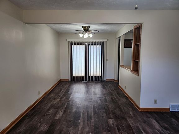 5th image of 2718 N 112th Ave