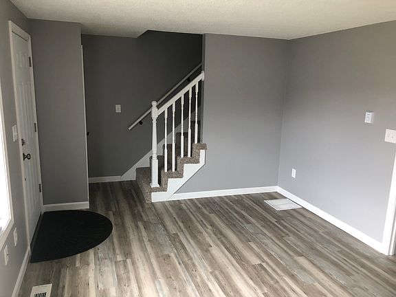 4th image of 20B Sunnyside Ln