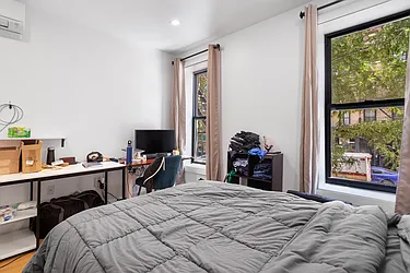 Rented by Safdie Realty Group