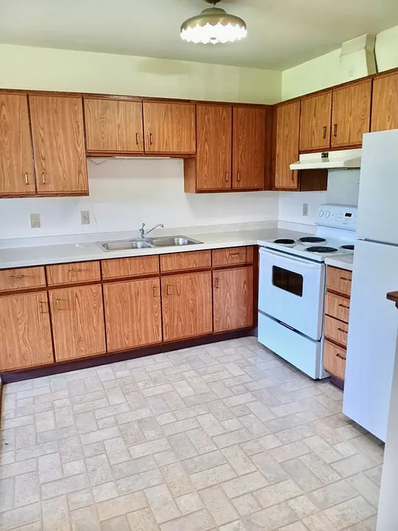 Brandon Apts, LLC — Photo 2