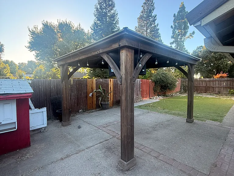 1345 Pajaro Ave — Photo 7