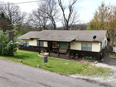 1804 S 3rd St, Stilwell, OK, 74960
