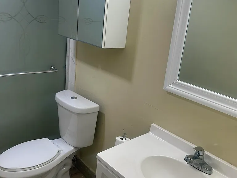 18301 Mediterranean Blvd — Photo 16