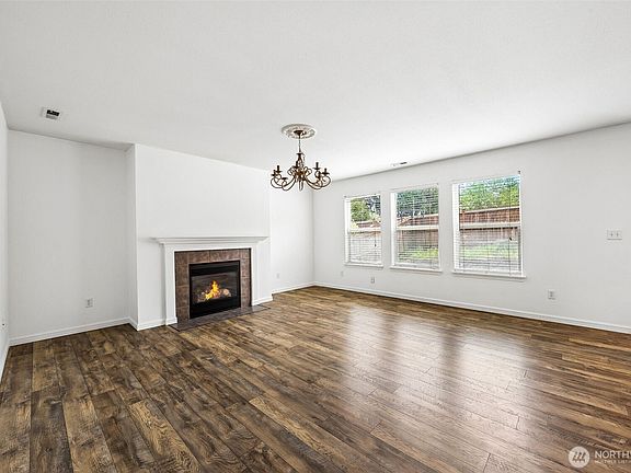 4th image of 11918 130th Street E