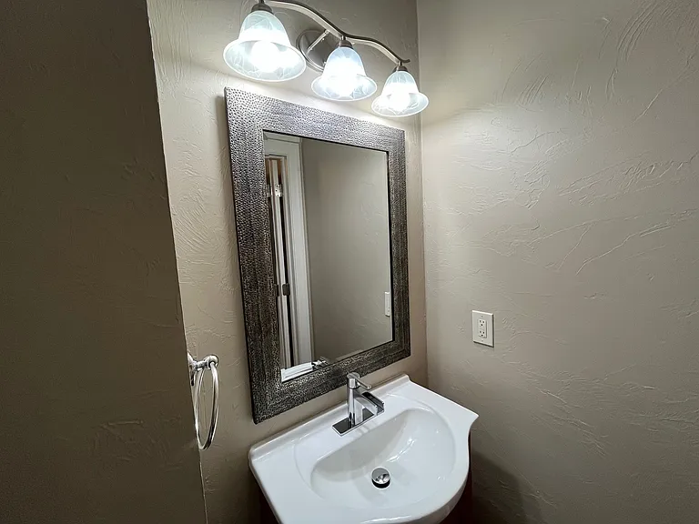 6368 Morrowfield Ave — Photo 6