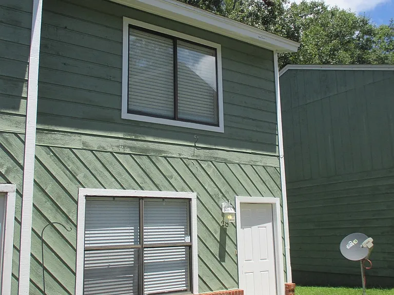 301 S Lipona Rd #28 — Photo 1