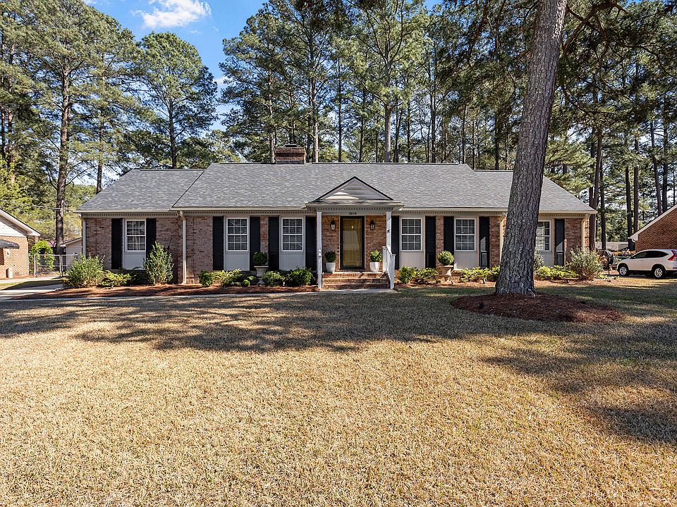 1st image of 1814 Hermitage Rd NW