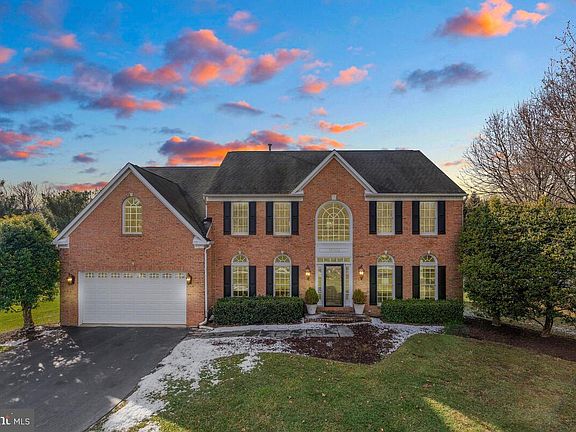 3rd image of 15002 Whitetail Way