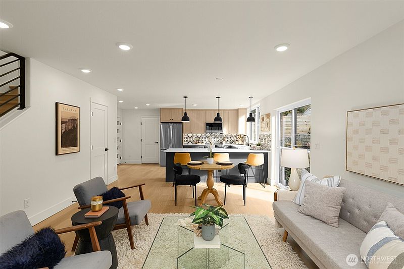 4th image of 8126 17th Avenue SW #B