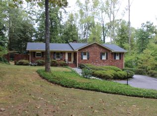 674 Wisteria Dr, Marietta, GA 30064