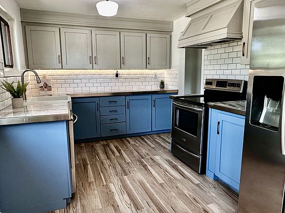 4th image of 1307 NE 190th Pl