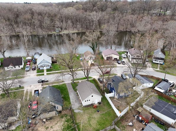 21 River St, Niles, MI 49120