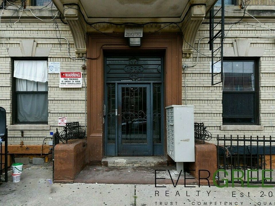 1st image of 1935 Bergen St #14C