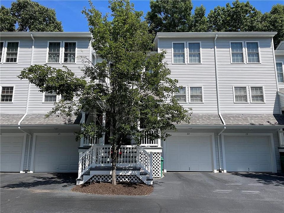 1st image of 881 Greenwich Ave Unit E22
