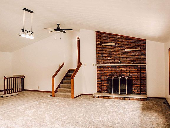 4th image of 264 Toms Run Ln