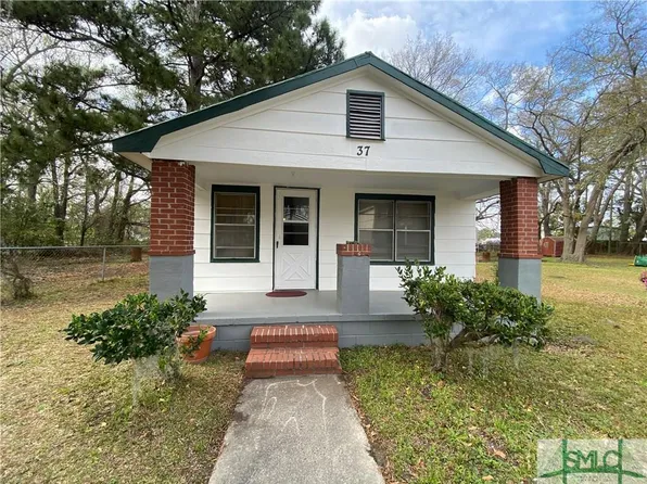 37 Leon Village Rd, Garden City, GA 31408