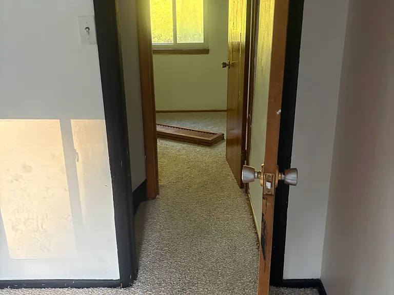 190 Elliott Rd — Photo 8