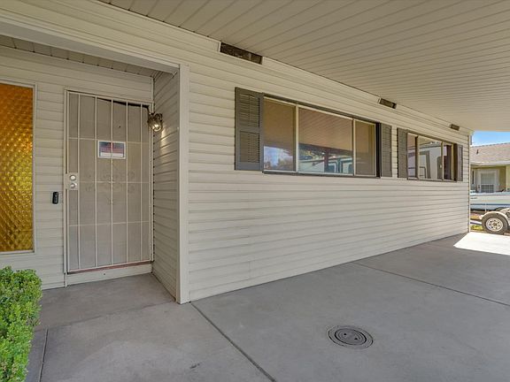 5th image of 2828 Cabrillo Dr