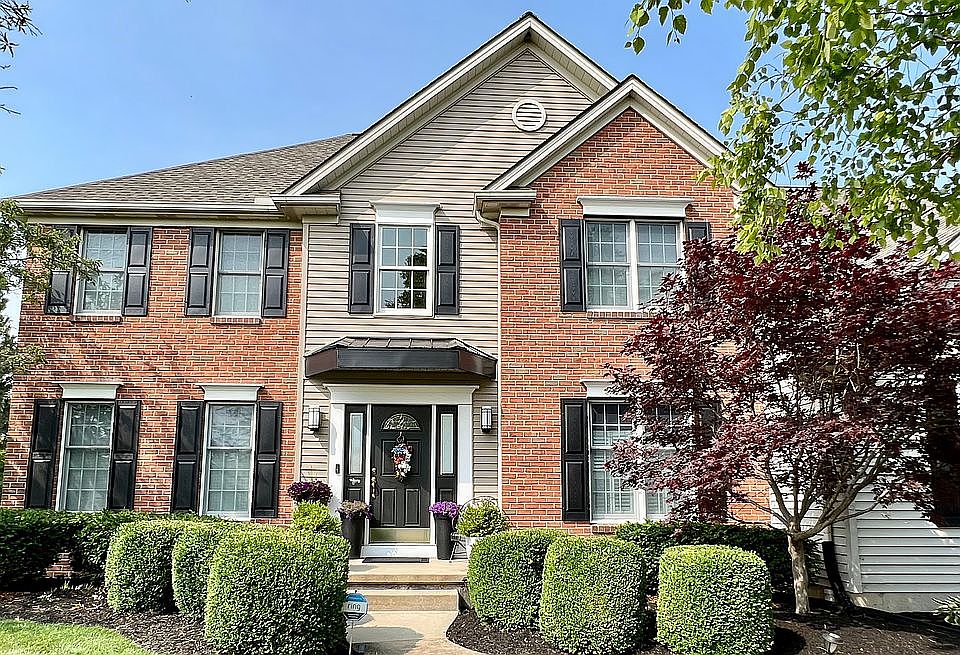 1st image of 306 Canterbury Dr