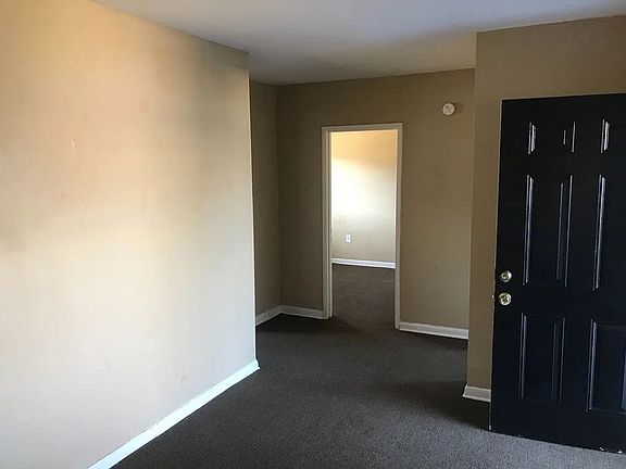 4th image of 3403 Terminal St