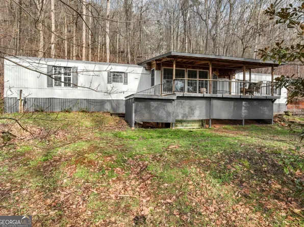 206 Oakridge Dr, Cleveland, GA 30528