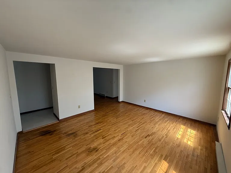 152 McCarty Ave — Photo 5