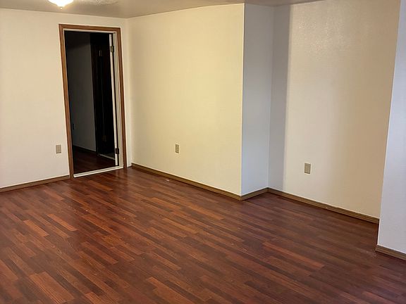 4th image of 2610 N Madelia St