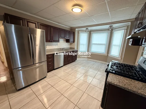 20 Linden St #1A, Somerville, MA 02143