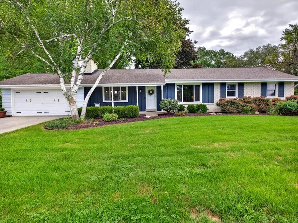 2550 N Springdale ROAD, Brookfield, WI 53045