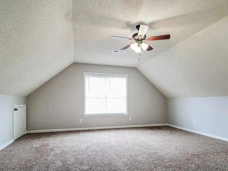 6331 Fairway Hill Cv — Photo 10