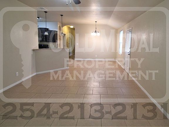 5th image of 4505 Cambridge Dr #B