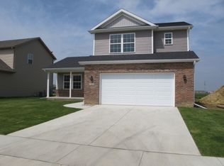 1036 Homestead Dr, Bloomington, IL 61705