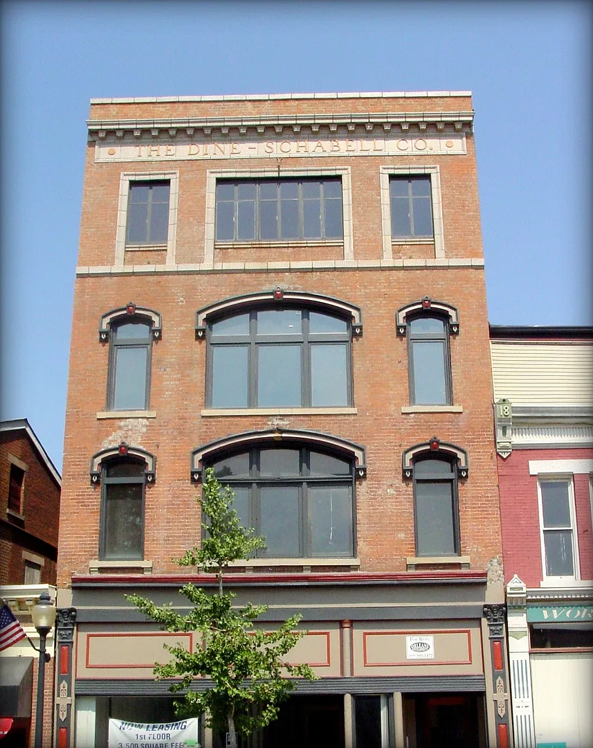 Newport Loft — Photo 1
