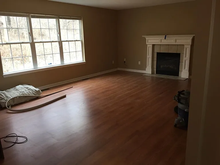 1315 Derbydale Rd — Photo 2