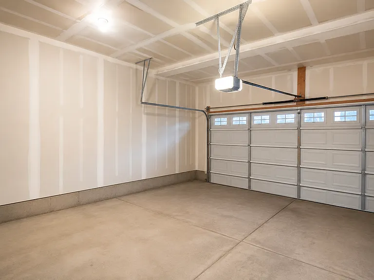 221 W Whitewater Dr — Photo 14