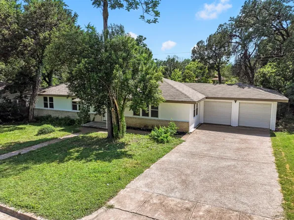 4600 Robinwood Dr, Waco, TX 76708