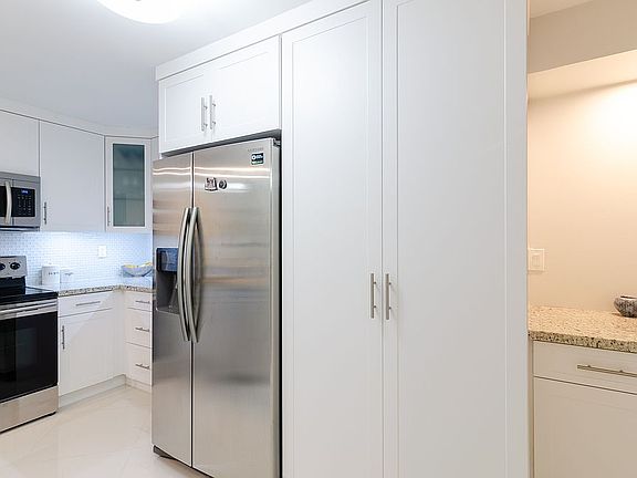 3rd image of 15405 Miami Lakeway N #203-1