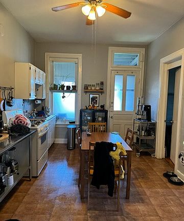 3rd image of 2218 S Leavitt St #1