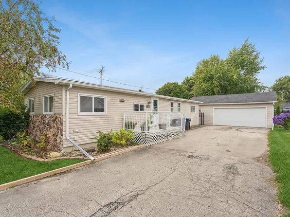 118 N 5th St, Winneconne, WI 54986
